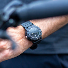 Load image into Gallery viewer, Luminox LM3001.EVO.BO
