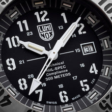 Load image into Gallery viewer, Luminox LM3351.1.SET