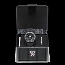 Load image into Gallery viewer, Luminox LM3351.1.SET