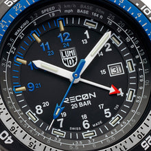 Load image into Gallery viewer, Luminox LM8833 RECON (Pre-order 3 working days)