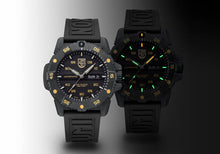 Load image into Gallery viewer, Luminox LM3865.GOLD Limited Edition Master Carbon SEAL Automatic Series