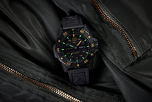 Load image into Gallery viewer, Luminox LM3865.GOLD Limited Edition Master Carbon SEAL Automatic Series