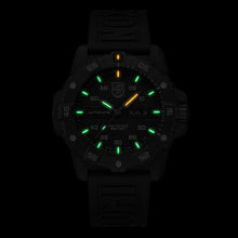 Load image into Gallery viewer, Luminox LM3877