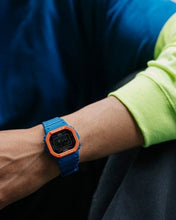 Load image into Gallery viewer, Casio G-shock DW5610SC-2DR