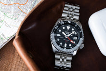 Load image into Gallery viewer, Seiko 5 GMT SSK001K1
