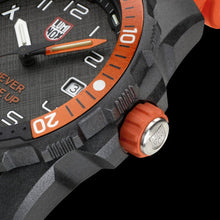 Load image into Gallery viewer, Luminox LM3729.NGU