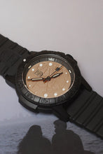 Load image into Gallery viewer, Luminox LM0325.PHYN.N Limited Edition
