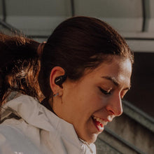 Load image into Gallery viewer, Suunto Spark Black
