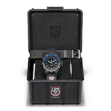 Load image into Gallery viewer, Luminox LM8833 RECON (Pre-order 3 working days)
