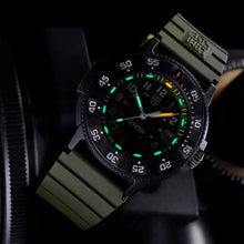 Load image into Gallery viewer, Luminox LM3013.EVO.S
