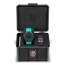Load image into Gallery viewer, Luminox LM3124.N.SET Limited Edition - Pacific Diver Series
