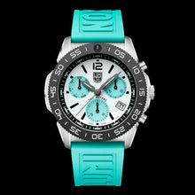 Load image into Gallery viewer, Luminox LM3143.1 Limited Edition
