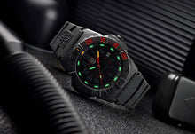 Load image into Gallery viewer, Luminox LM3565
