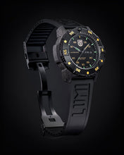 Load image into Gallery viewer, Luminox LM3865.GOLD Limited Edition Master Carbon SEAL Automatic Series
